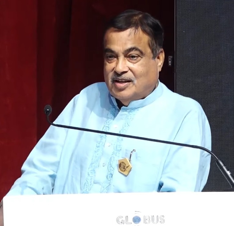 पेट्रोल नंतर आता डिझेलचा नंबर...  १५ टक्के हे मिक्स केले जाणार...   मंत्री नितीन गडकरी यांची माहिती...
