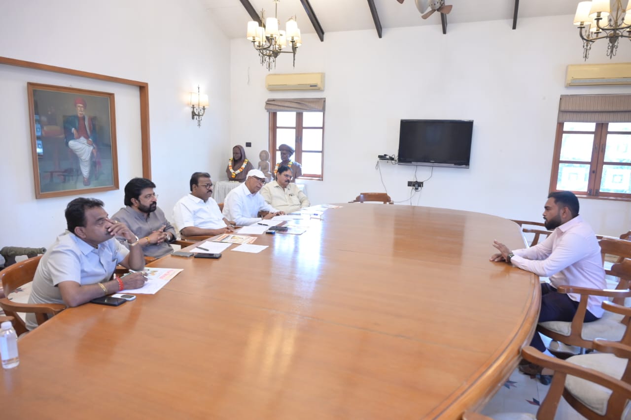 राष्ट्रवादीकडून नाशिक महानगरपालिका निवडणुकीसाठी माजी खासदार समीर भुजबळ यांच्यावर जबाबदारी.... महायुती न झाल्यास अशी आहे राष्ट्रवादीची रणनिती...