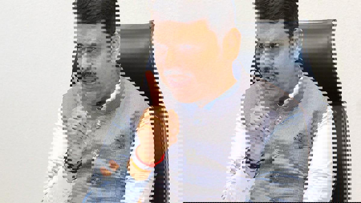 अजित पवारांच्या निधनानंतर मंत्रालयात 'फाईल्स'चा सुसाट वेग...  मुख्यमंत्री फडणवीस अ‍ॅक्शन मोडवर...