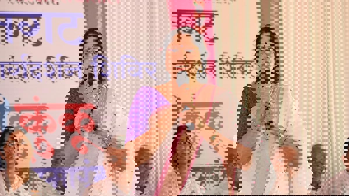 बचतगटातील महिलांच्या वस्तू विक्रीसाठी सामूहिक व्यासपीठ मिळणार...