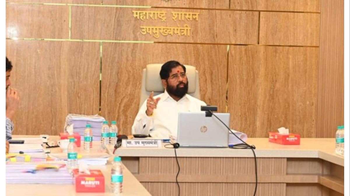 पुण्यातील संतोष जगदाळे यांची कन्या मुलगी आसावरी यांना मिळणार सरकारी नोकरी