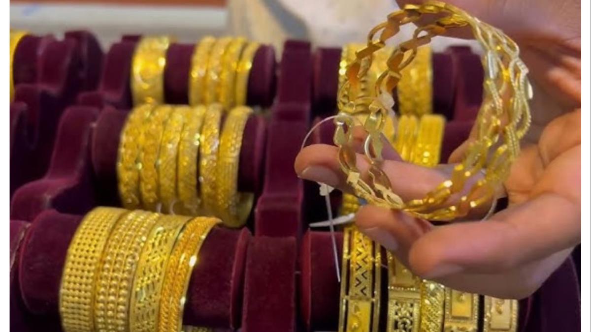 नाशकात रिक्षा प्रवास असुरक्षित...  महिला प्रवाशांचे दागिने लंपास...