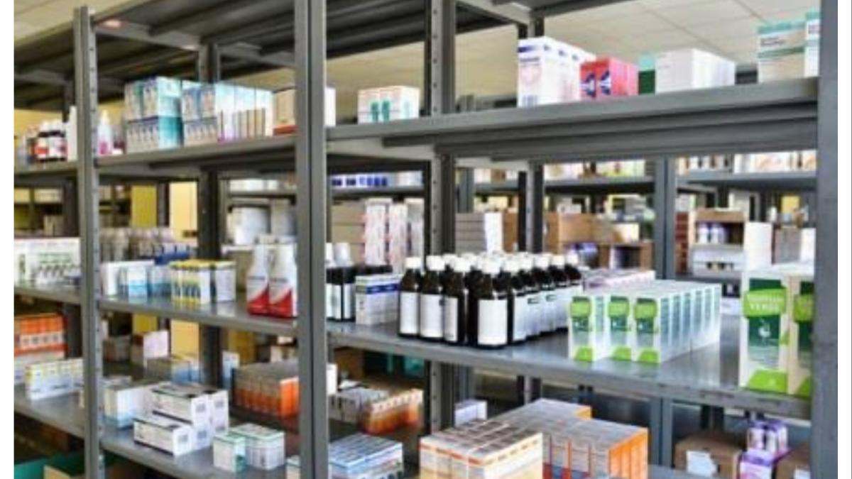 शासकीय वैद्यकीय महाविद्यालयात बाहेरून औषधे लिहून दिल्यास...