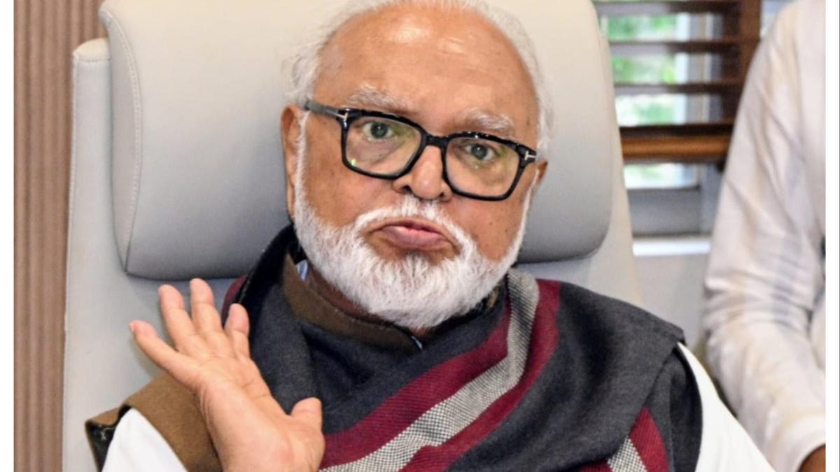 येवला बाजार समितीमध्ये १ कोटी ५२ लाखांचे शेतकरी भवन उभे राहणार...मंत्री छगन भुजबळ यांचे प्रयत्न फळाला