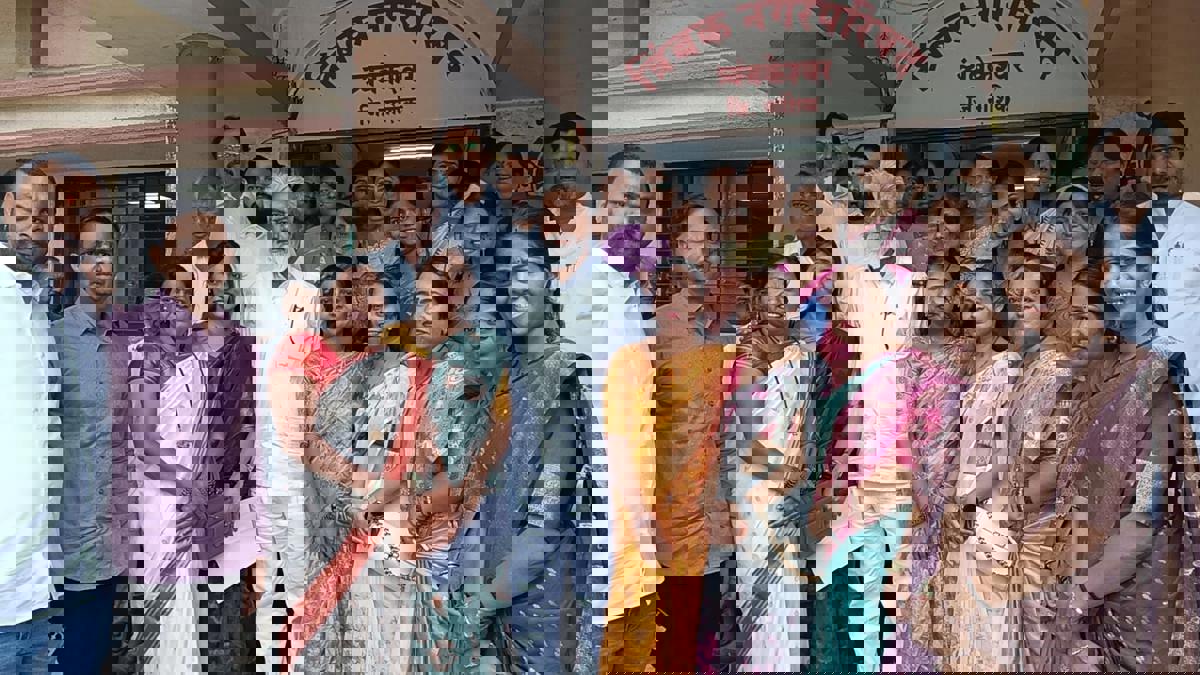 सिंहस्थ नियोजनाला 'राजकीय' वेग... दादा भुसेंनीही घेतली त्र्यंबकला बैठक....