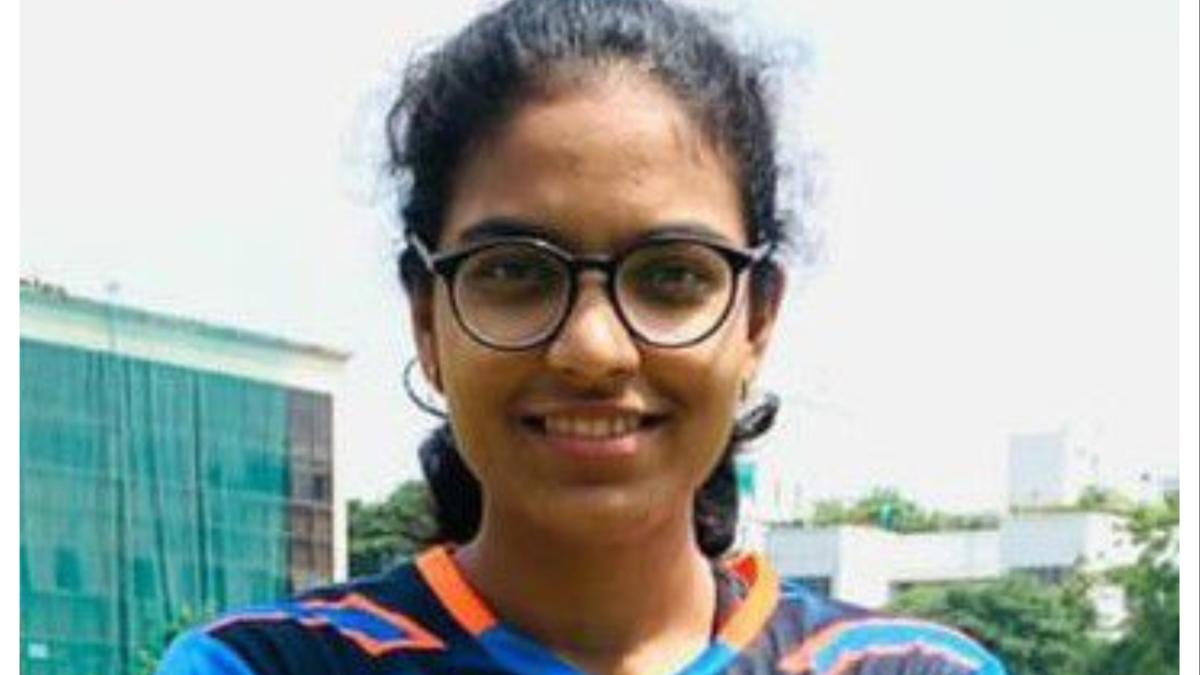 नाशिकचा लातूरवर दिमाखदार विजय... सलामीवीर रसिका शिंदेचे झंझावाती नाबाद दीडशतक...