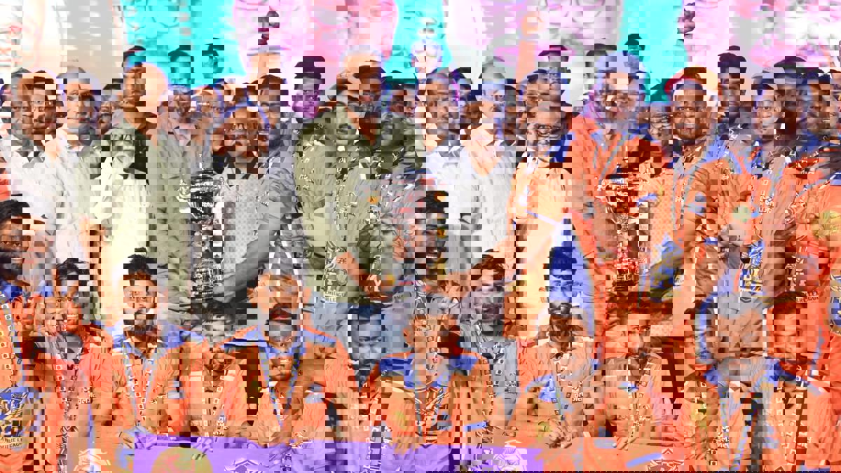 हे ठरले YPL चे विजेते .... क्रिकेटपटू युसूफ पठाण याच्या उपस्थितीत रंगला YPL च्या अंतिम सामन्याचा थरार