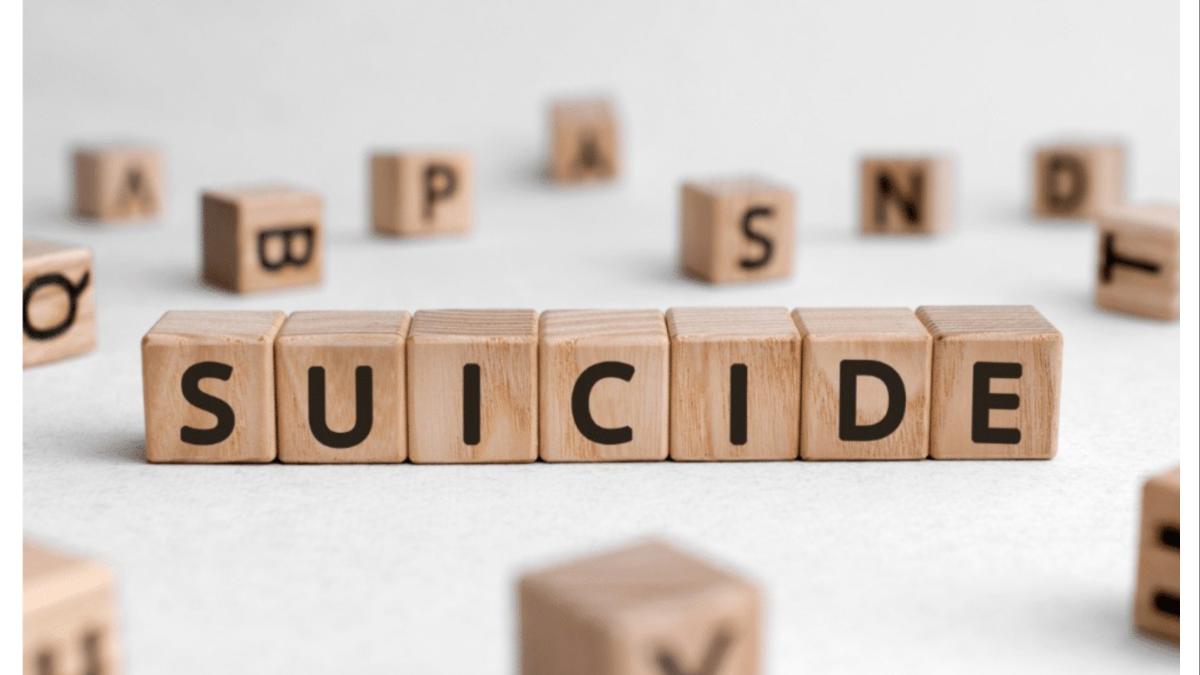 नाशिकमध्ये स्वतःला पेटवून घेणाऱ्या तरुणाचा मृत्यू... जळगाव जिल्ह्यातील कुटुंबावर शोककळा...