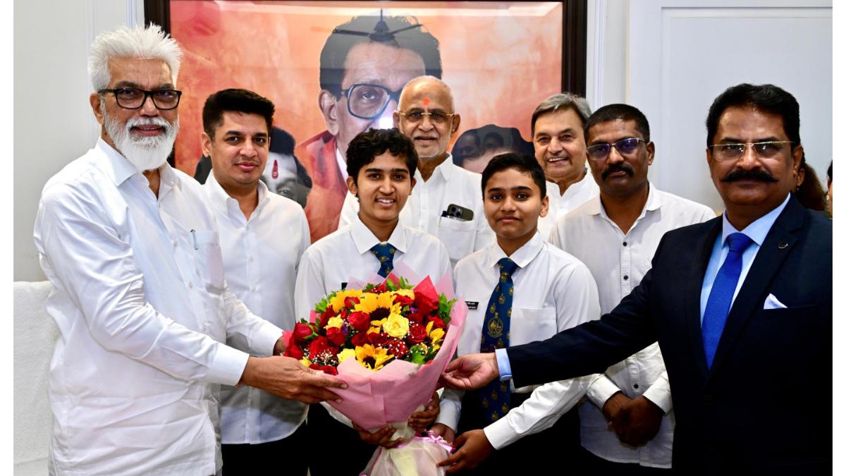 देशभरातून फक्त १९ मुली, त्यात नाशिकच्या दोन...  एनडीए परीक्षेत जिया आणि समृद्धीचे देदिप्यमान यश...