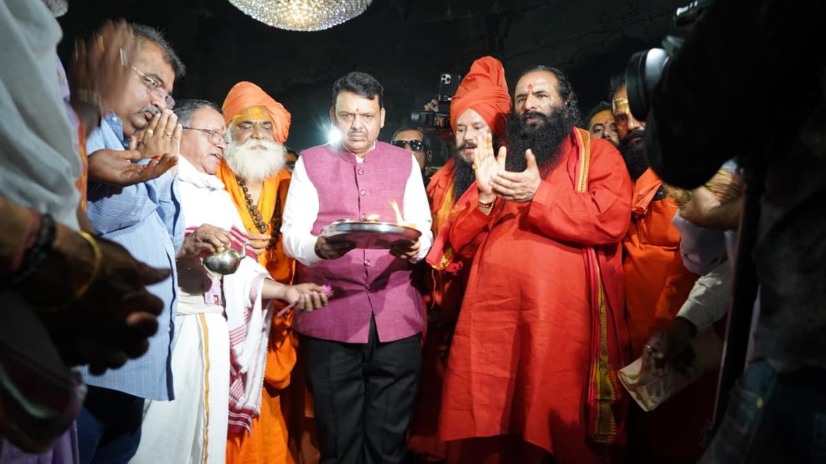 कुंभमेळा २०२७... सर्व आखाड्यांच्या महंतांशी कधी चर्चा करणार?  मुख्यमंत्री फडणवीस म्हणाले...