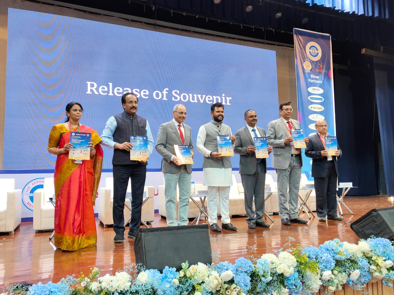 भारतात हवाई टॅक्सीची प्रायोगिक चाचणी कधी होणार... केंद्रीय मंत्र्यांनी स्पष्टच सांगून टाकलं...