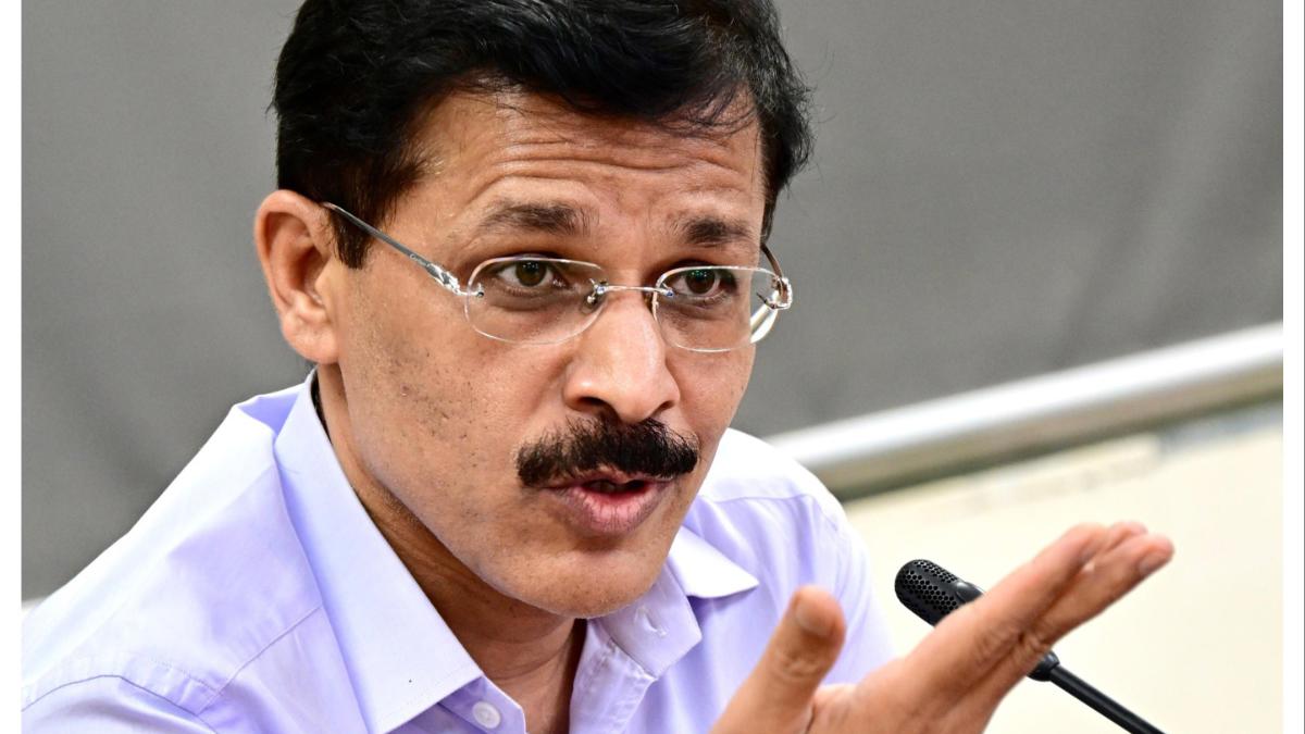 तुकाराम मुंढेंनी काढला हा कडक आदेश...  आता थेट ३ वर्ष जेलमध्ये जावे लागणार...