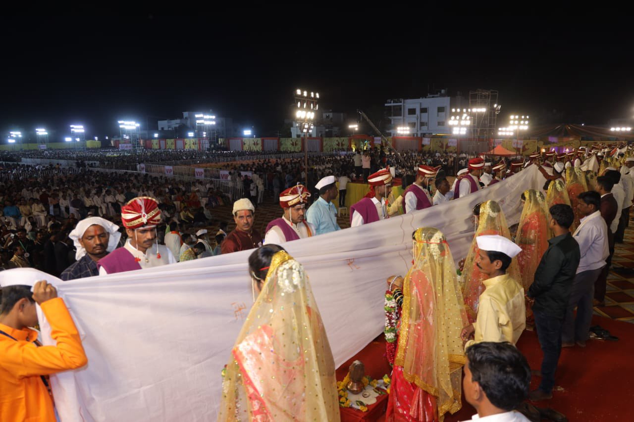 सामूहिक विवाह सोहळा आयोजित करा... सरकार देणार एवढे अनुदान...