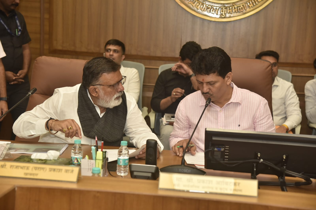 ६ लाखाहून अधिक मते मिळवणाऱ्या खासदाराला काहीच किंमत नाही?  तब्बल दोन वर्षांनी मिळाले बैठकीचे निमंत्रण...