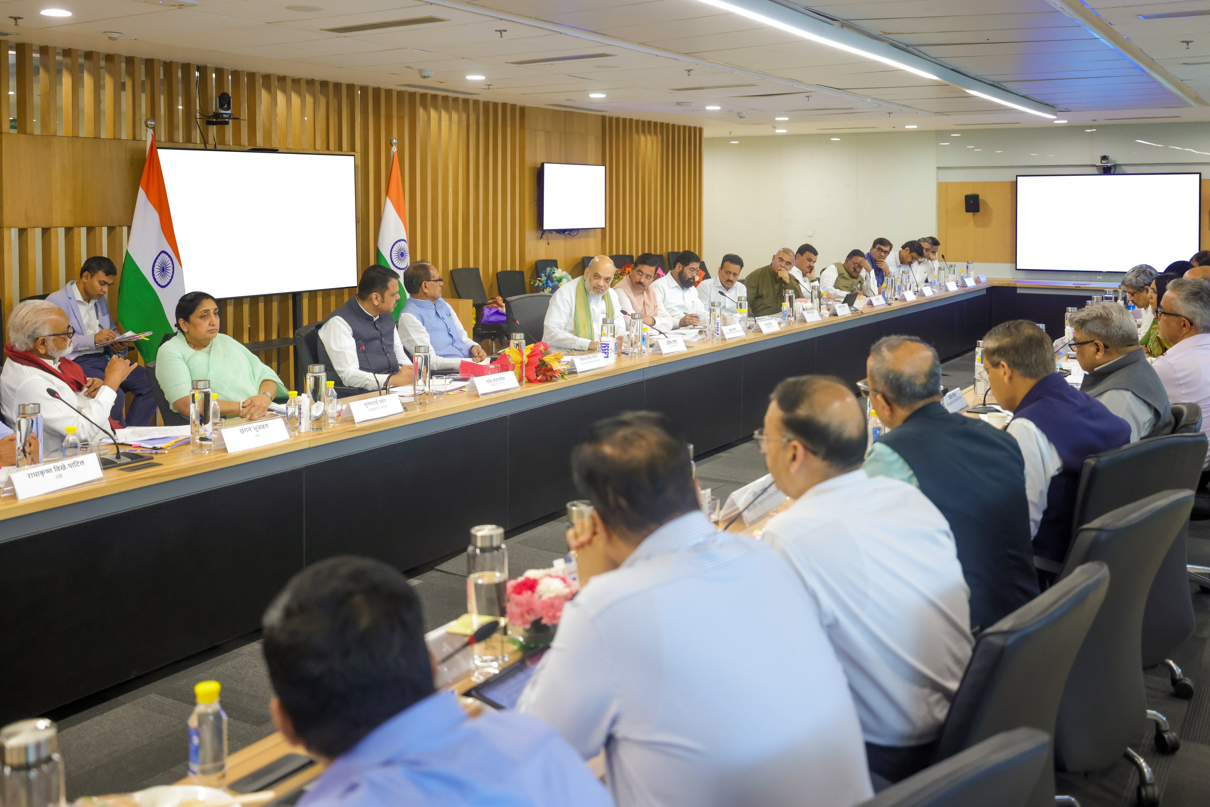 कांदा आणि ऊस प्रश्नावर दिल्लीत काय निर्णय झाला?   मुख्यमंत्री देवेंद्र फडणवीस म्हणाले...
