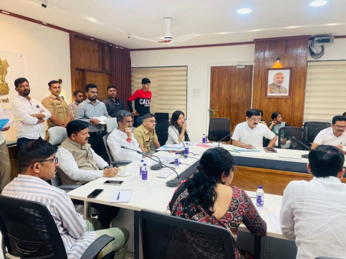 ‘पालकमंत्री आपल्या दारी’... चार महिन्यात आल्या तब्बल इतक्या हजार तक्रारी... त्यांचे पुढे काय झाले?