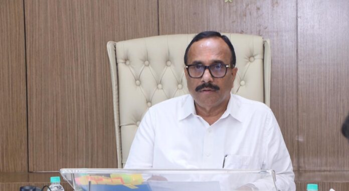व्यवसायासाठी आता ५ लाखांपर्यंत कर्ज...  पावणेचार लाखांचे ई-व्हेईकल मोफत...  असा घेता येणार लाभ...