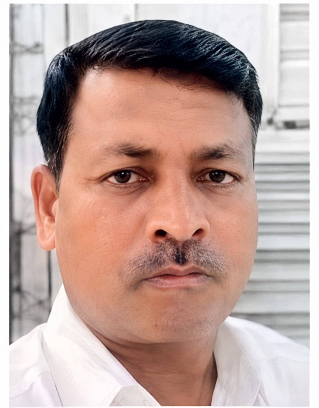 भीषण वास्तव...  वेतनाअभावी उपचार रखडले...  बाजार समिती लेखापालाचा तडफडून मृत्यू...