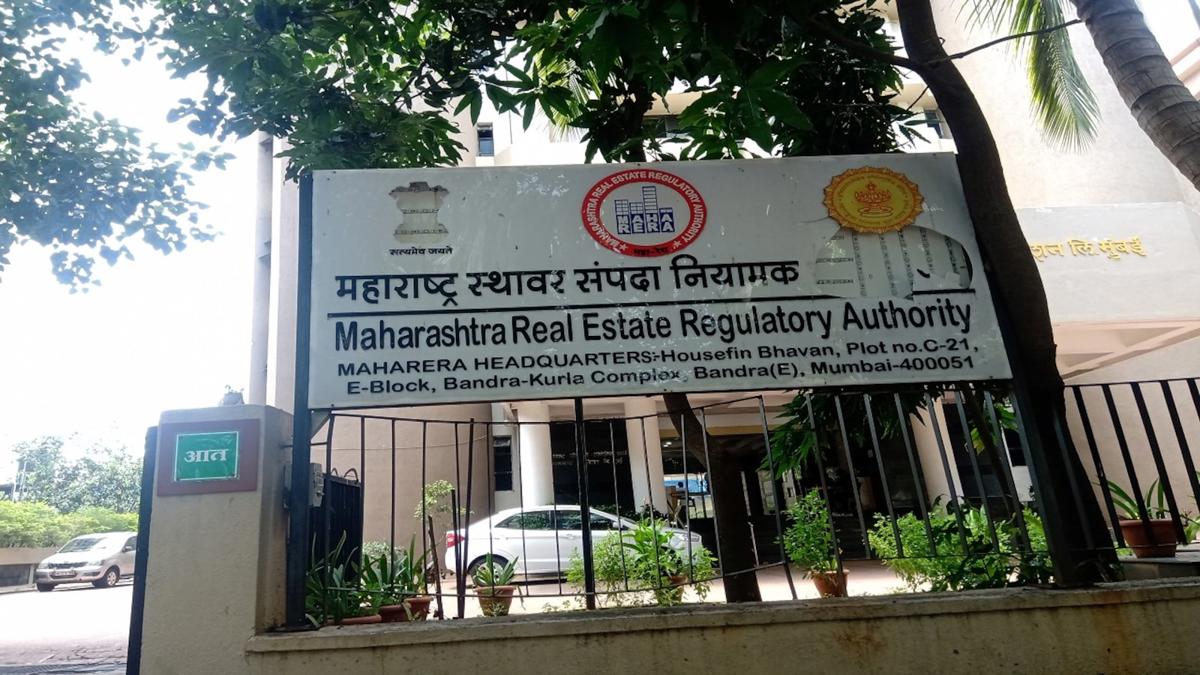 महारेराचा बिल्डरांना दणका... राज्यातील ८२१२ गृहप्रकल्पांना नोटीस...  नाशकातील एवढ्या प्रकल्पांचा समावेश...