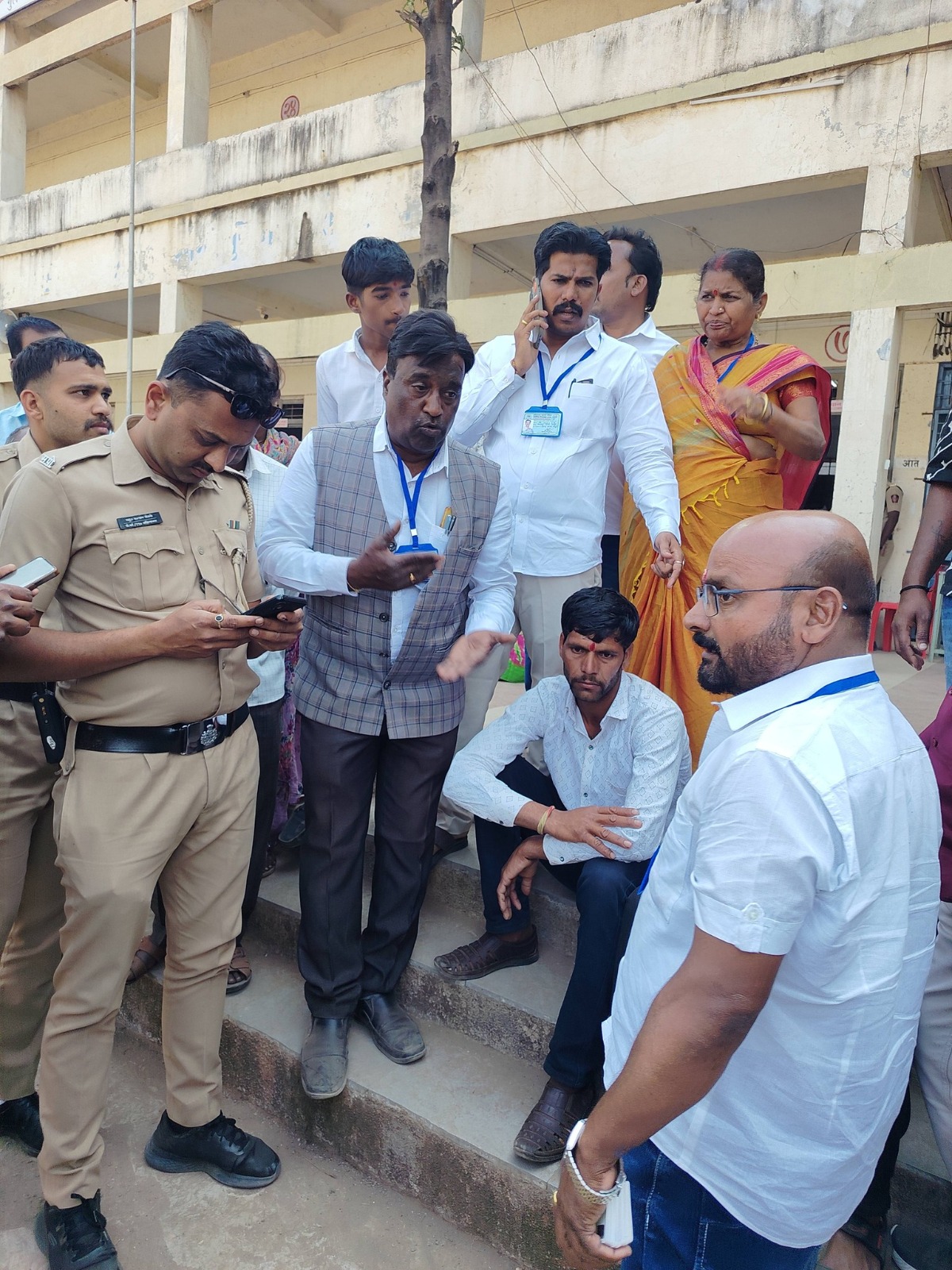 बनावट ओळखपत्रांनी खळबळ... प्रभाग ३ मध्ये नेमकं काय घडलं?