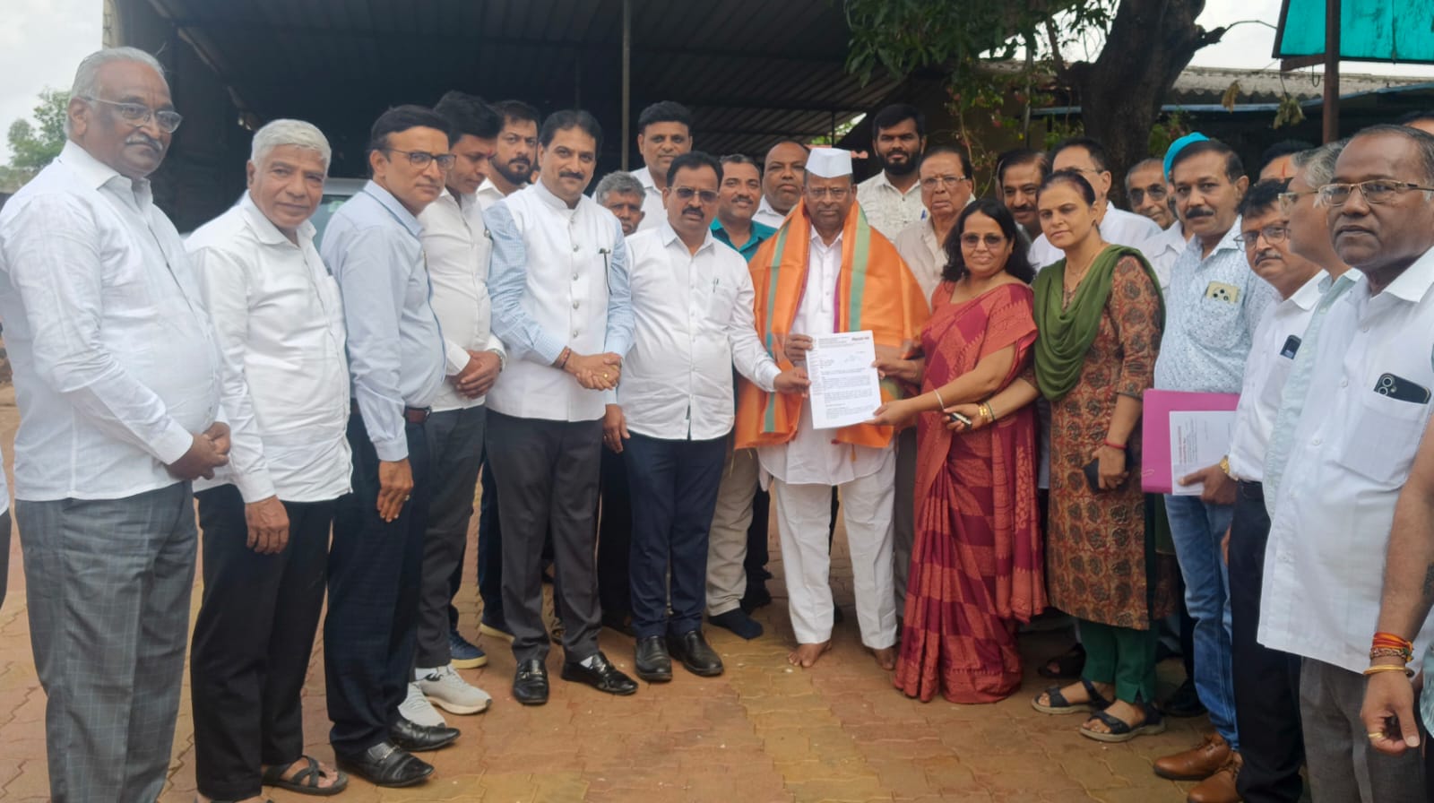 व्यापाऱ्यांना मोठा दिलासा...  लॅबचा रिपोर्ट येत नाही, तोपर्यंत...  मंत्री नरहरी झिरवाळ यांची घोषणा...