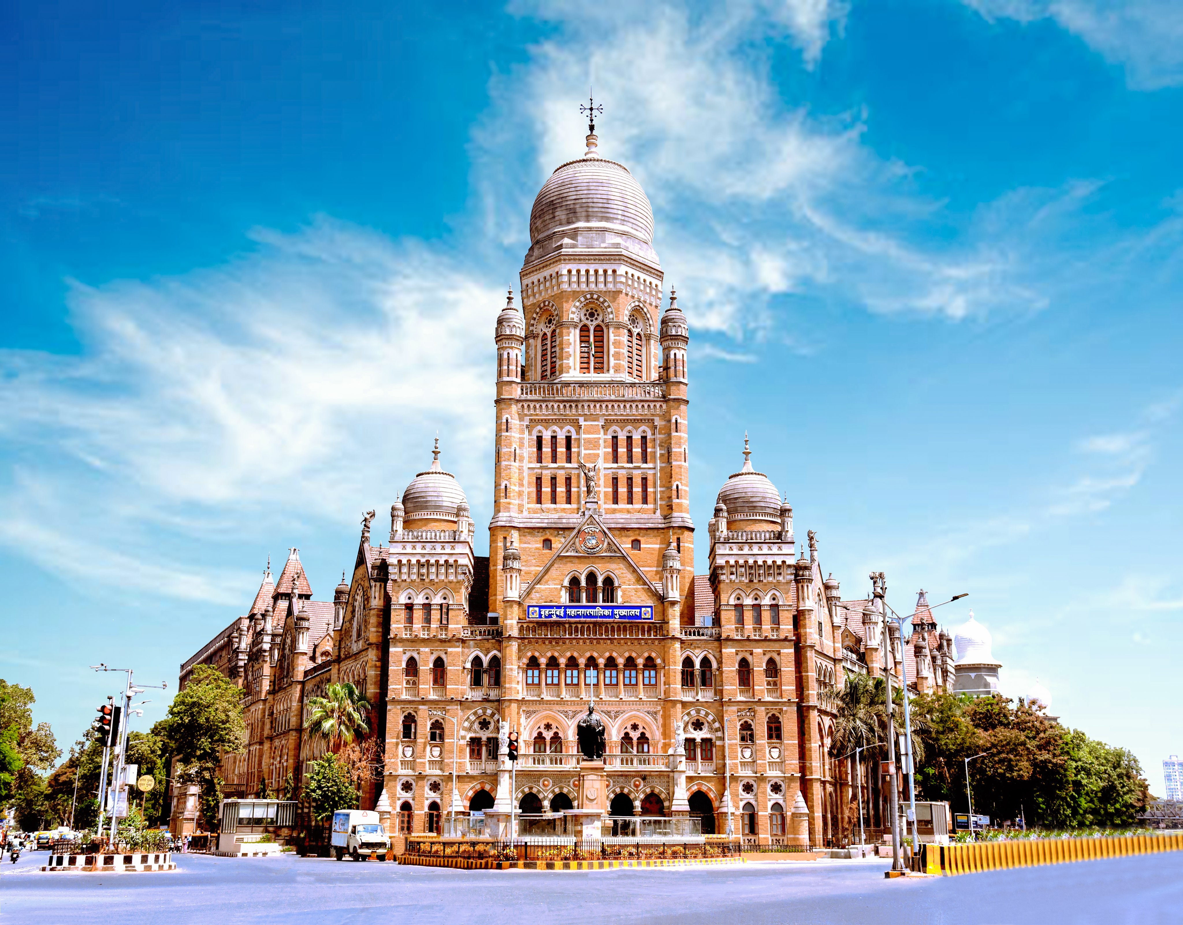 मुंबई महापौरपदासाठी हालचाली तीव्र... उद्धव ठाकरेंचा असा आहे डाव...