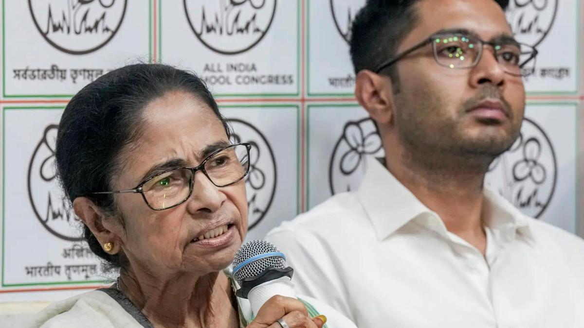निवडणूक निकालानंतर ममता बॅनर्जी माध्यमांसमोर...  पराभव का झाला?  त्या म्हणाल्या...