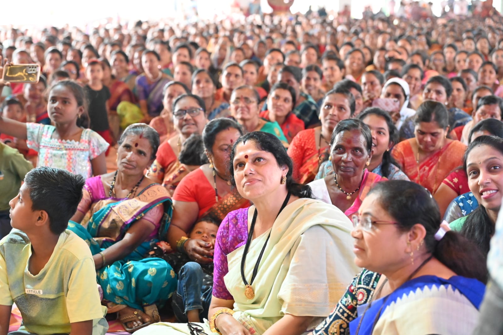 येवल्यात हळदीकुंकू आणि बचतगट मेळाव्यांना तुफान प्रतिसाद...