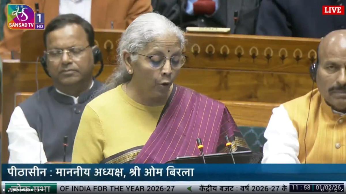 अर्थसंकल्प २०२६... प्राप्तिकरात हे १० मोठे बदल.. बघा, तुमच्यावर काय होणार परिणाम?