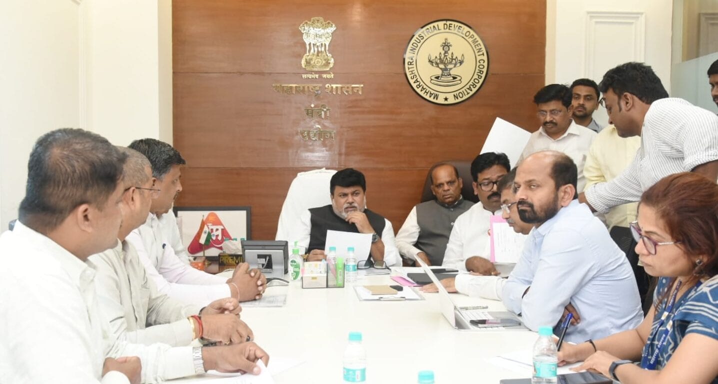 नाशिकच्या औद्योगिक विकासासाठी उद्योगमंत्र्यांच्या ५ घोषणा...  बघा, कुठे काय होणार?   
