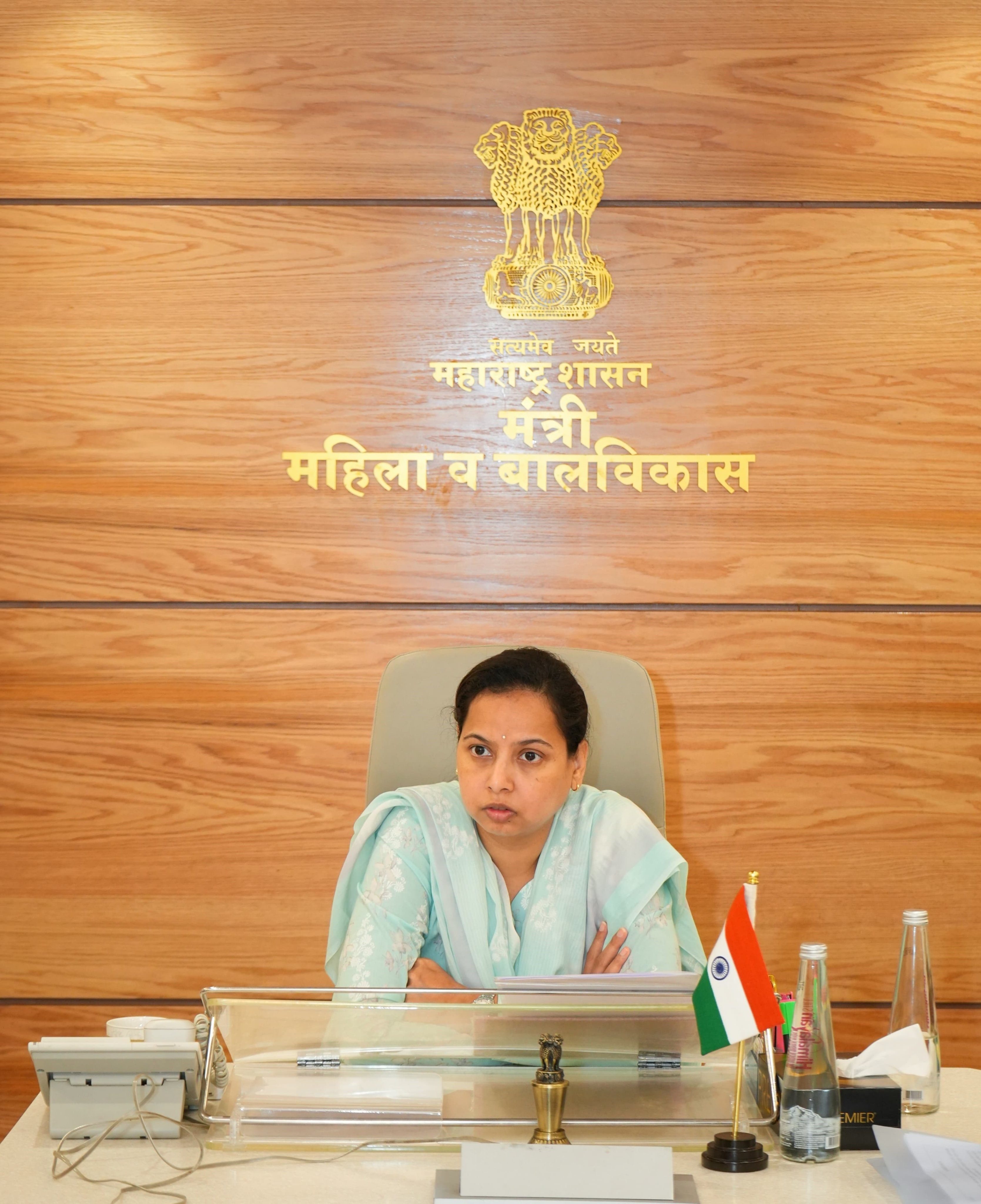 दत्तक घेण्यासाठी अर्ज हजारो...  पण या बालकांना कुणी घेईच ना...  अशी आहे गंभीर परिस्थिती...