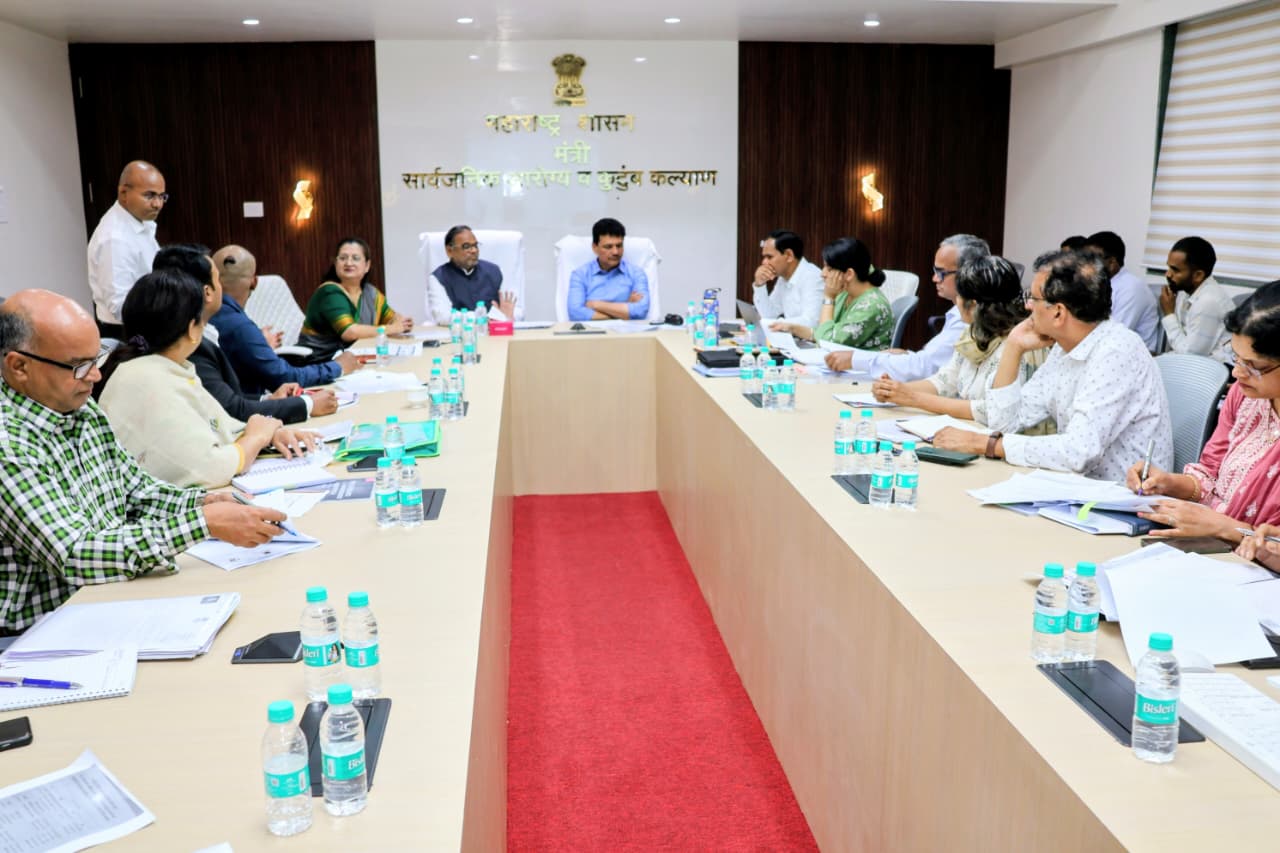 ग्रामीण भागातील स्ट्रोक (पक्षाघात) रुग्णांसाठी रोबोट करणार उपचार...  असे आहे राज्य सरकारचे नियोजन...