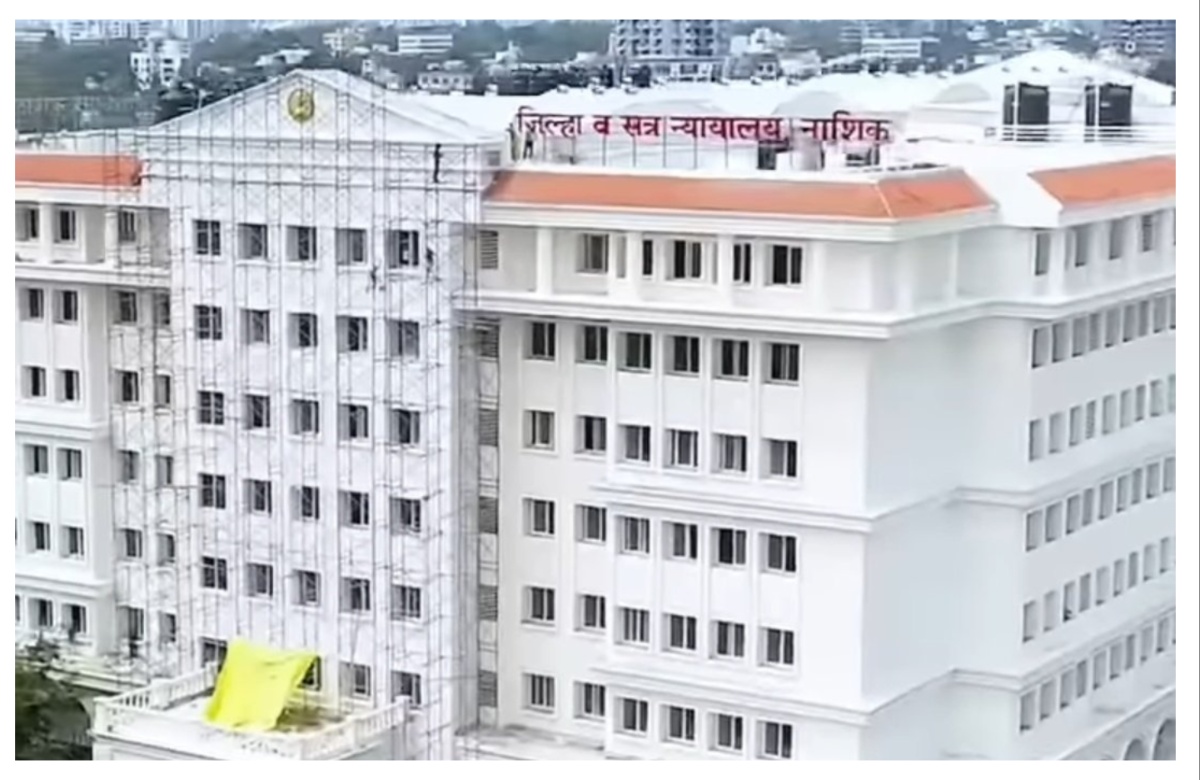 पोलिसांच्या कामात अडथळा आणला...  दोघांना न्यायालयाने दिली ही शिक्षा...