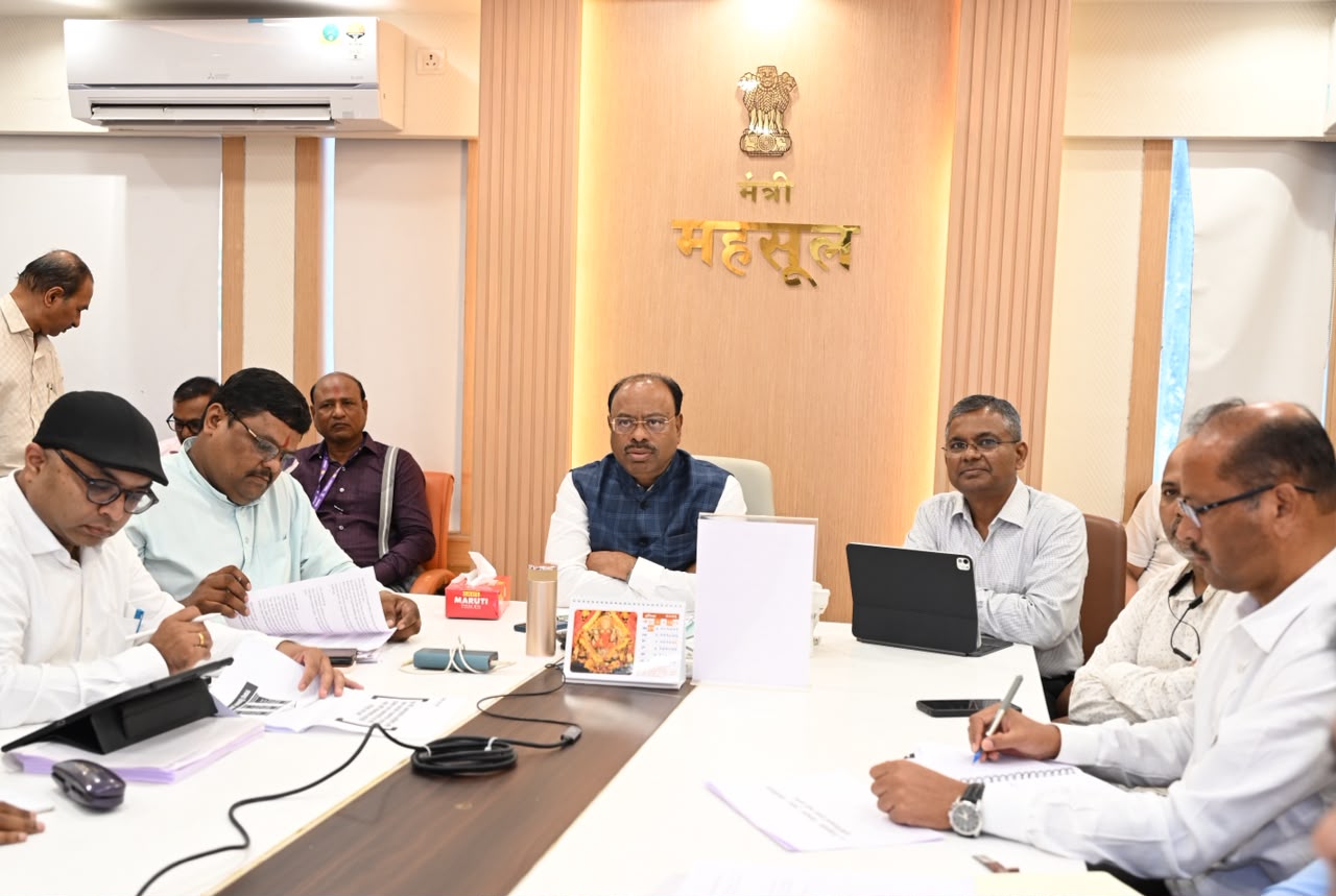 देवस्थान इनाम जमीन कायदा नक्की कसा असणार?  पहिल्याच बैठकीत हे ठरले महत्त्वाचे मुद्दे...