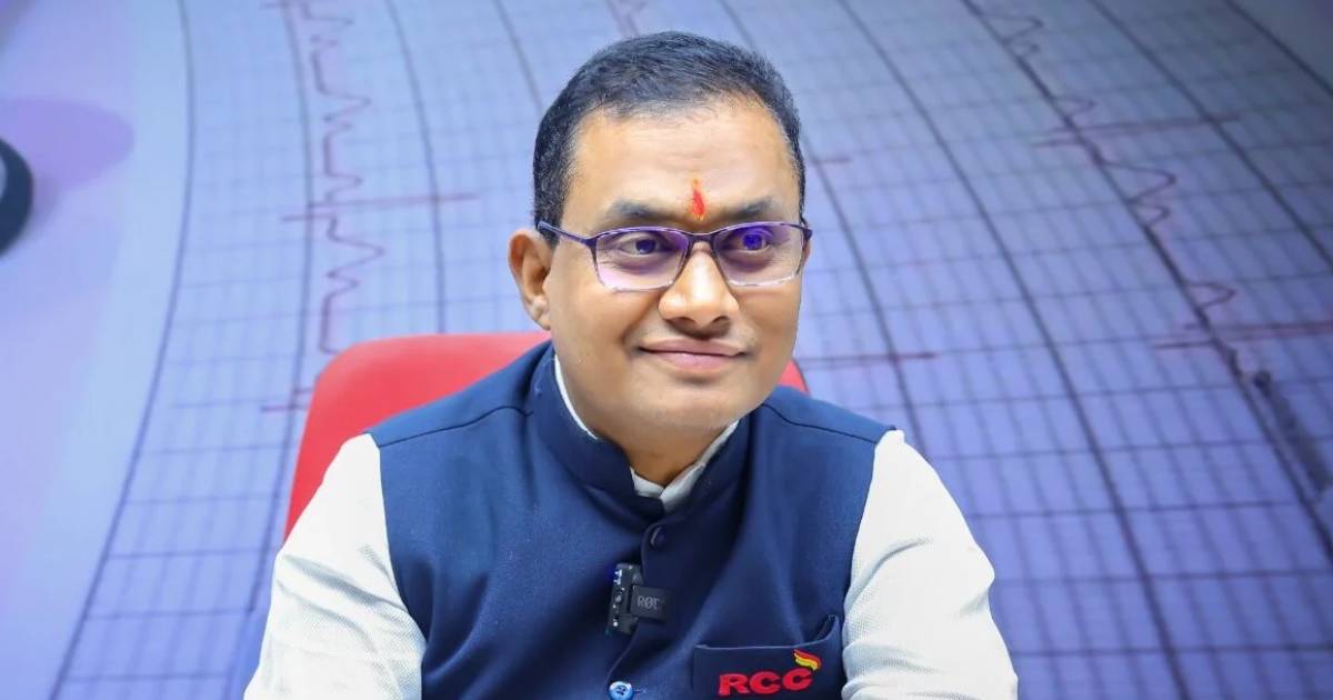 नीट पेपरफुटीचा संशयित मोटेगावकरचा प्रताप...  विद्यार्थ्यांसोबतचा तो व्हिडिओ व्हायरल...