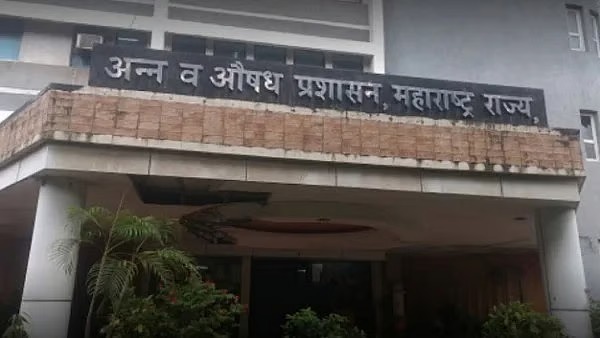 FDAचे तोतया अधिकारी बनून तोडपाणी करणारी टोळी जेरबंद...   महिला साथीदारासह तिघांना २४ तासांत अटक...